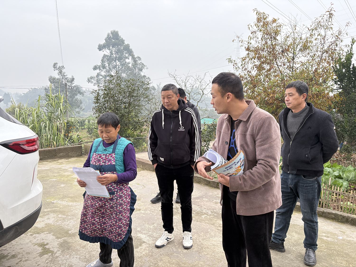 邮亭镇“敲门入户”讲防范 织牢一氧化碳安全防护网