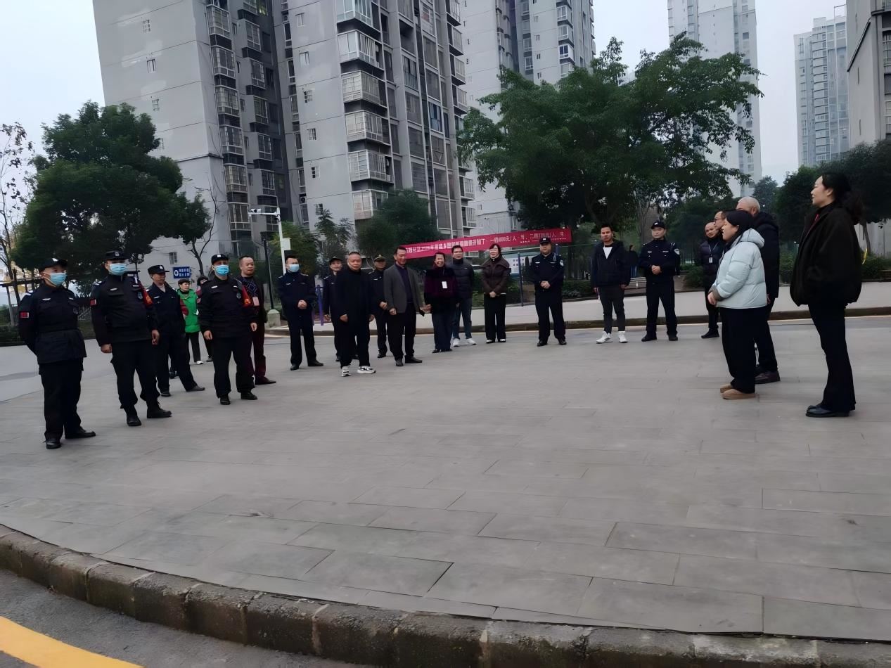 通桥街道联合多部门开展高层住宅小区 消防“生命通道”集中整治行动