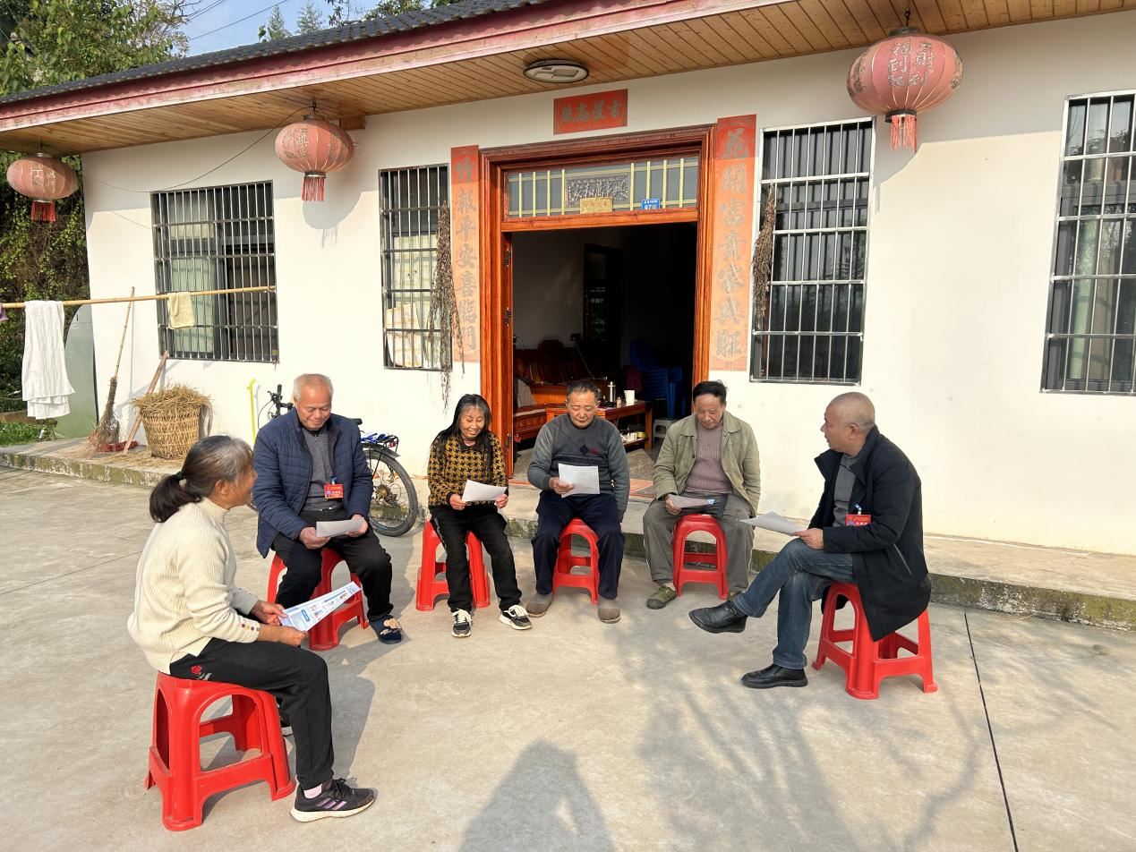 中敖镇人大：积极开展“代表走访选民日活动”