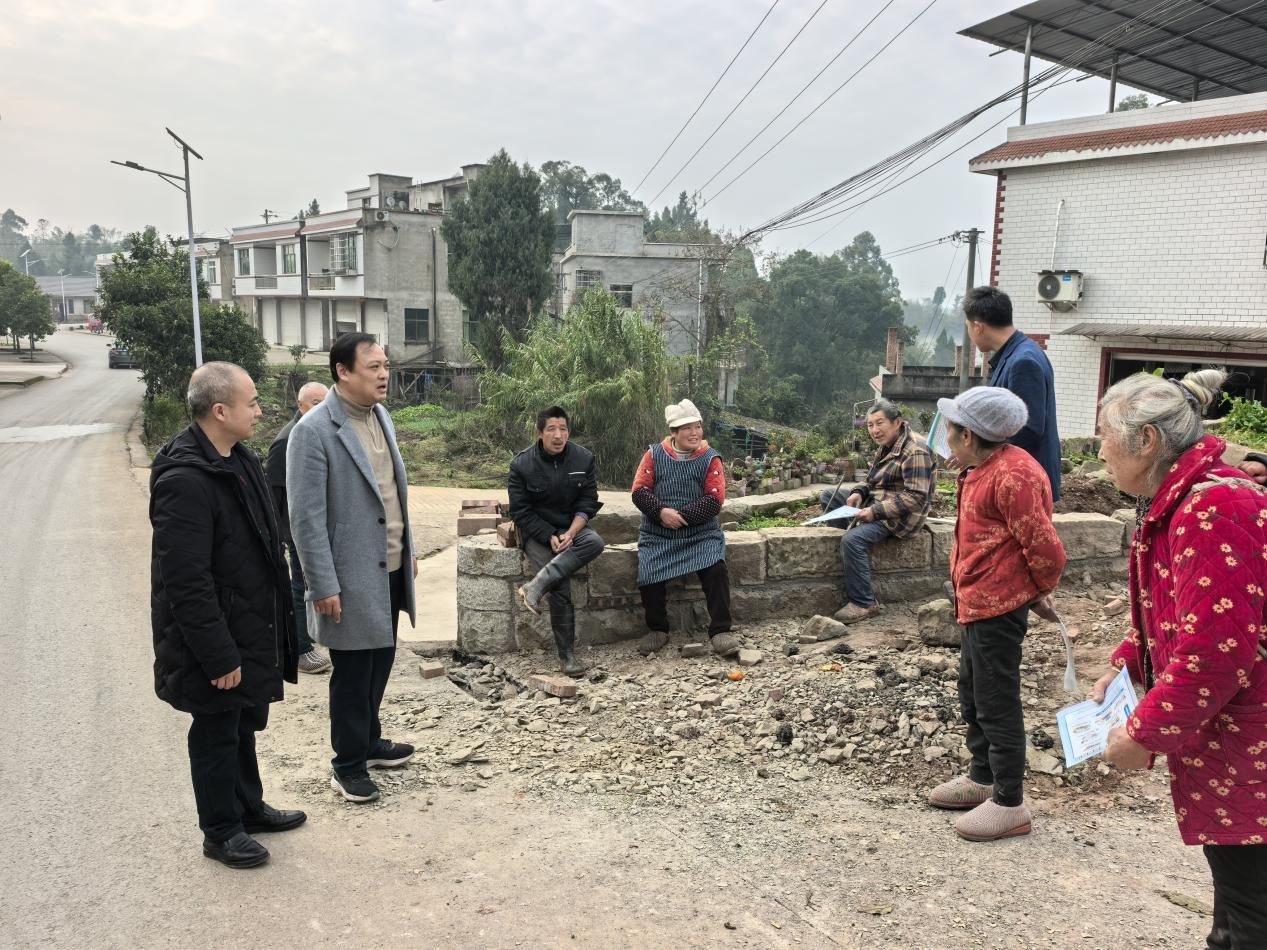中敖镇人大：入户宣讲惠民策 用心筑牢安全线