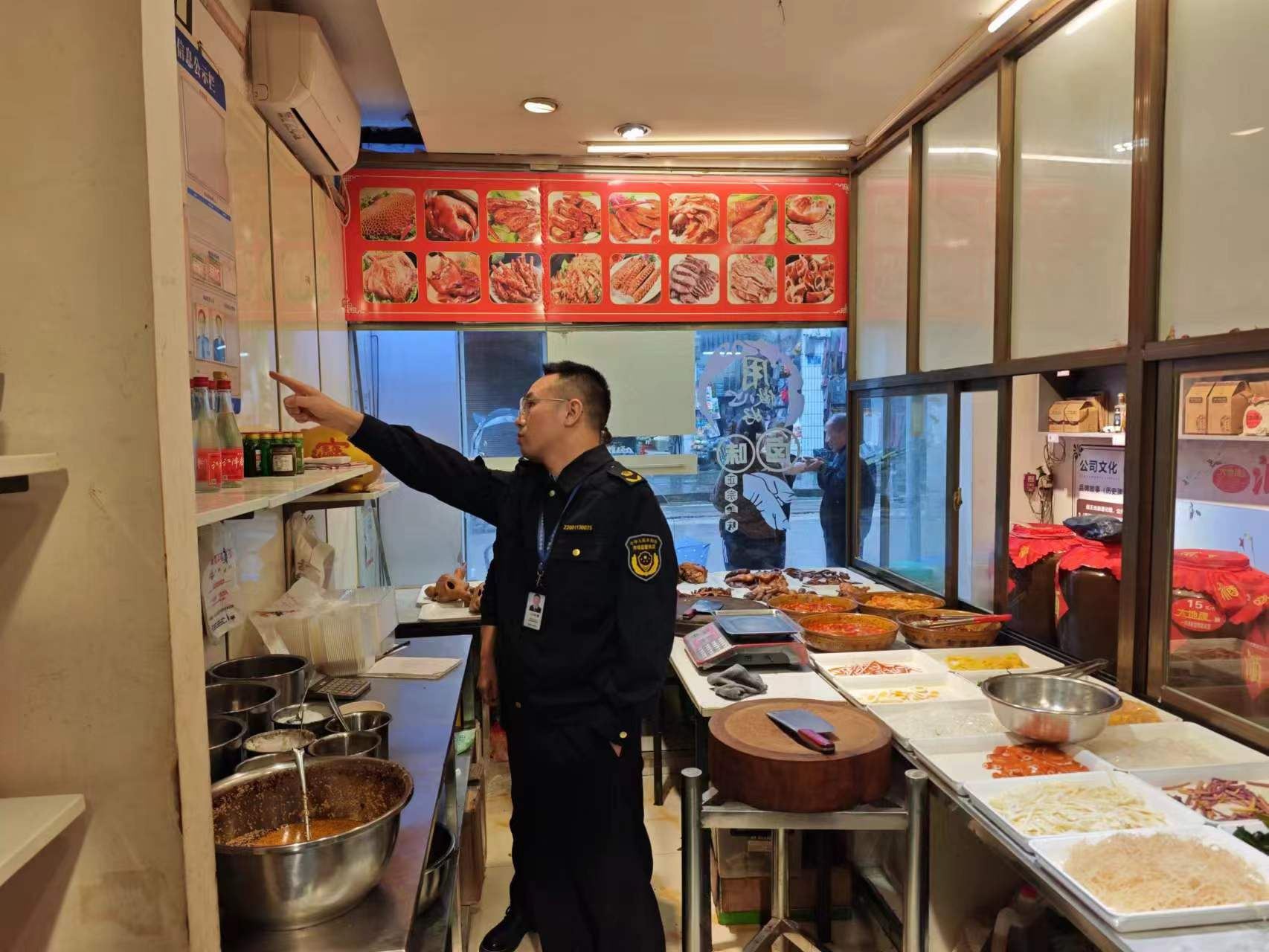 三驱市场监管所提示：舌尖安全无小事 进货查验是首关