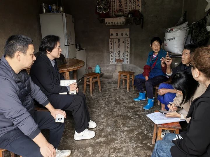 拾万镇人大：走访入户听民声，解忧纾困暖民心