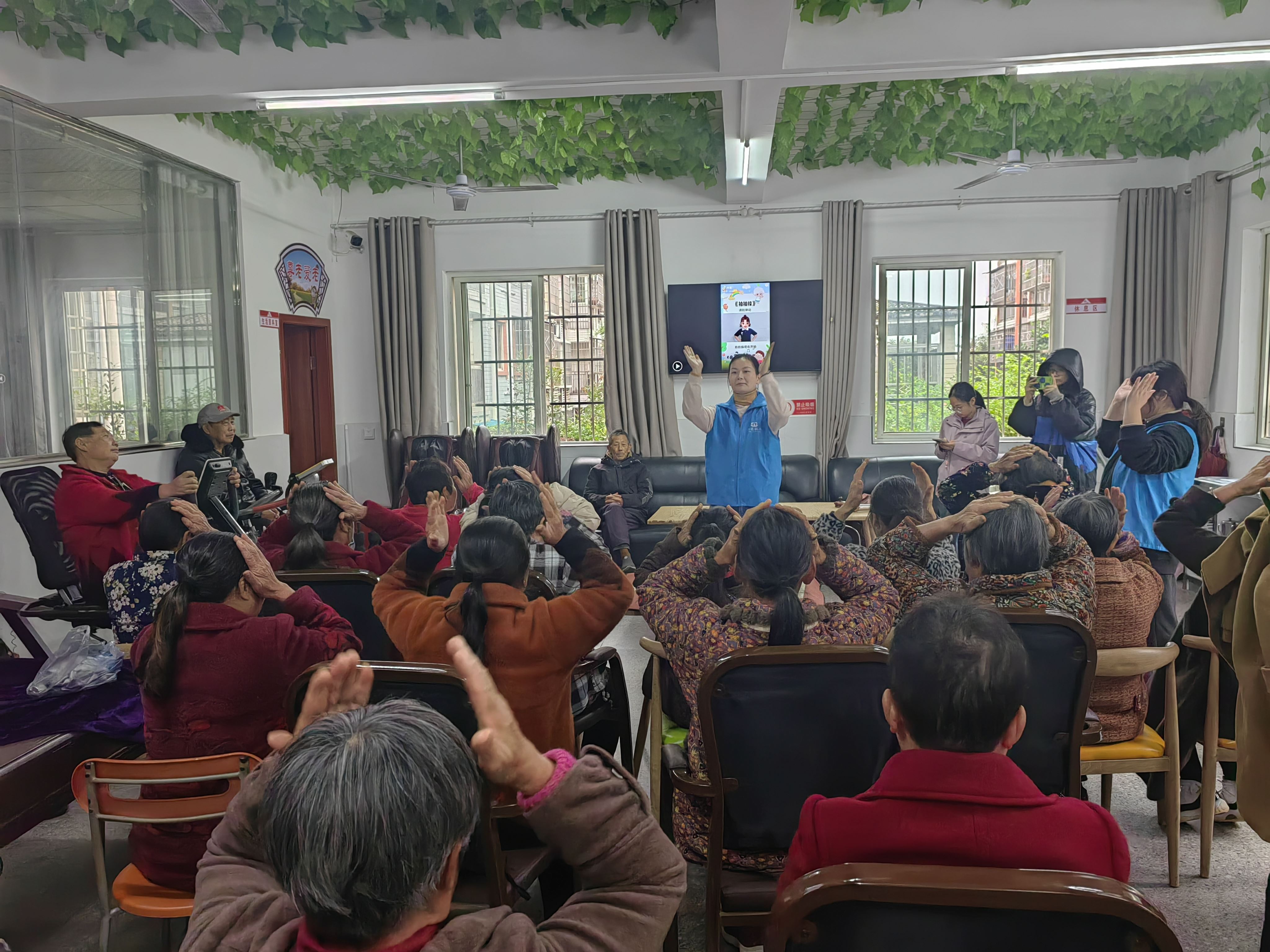 “健康相伴，便民同行”健康知识讲座简报