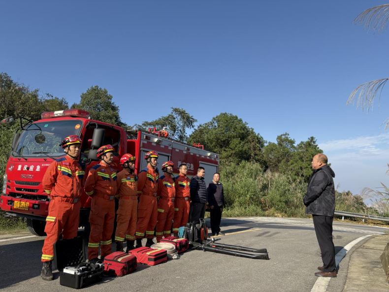 邮亭镇：配齐救援“硬装备” 练强消防“真本领”