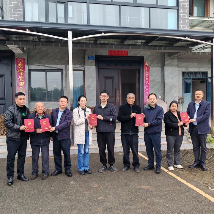 万古镇服务上门  移民安心落户