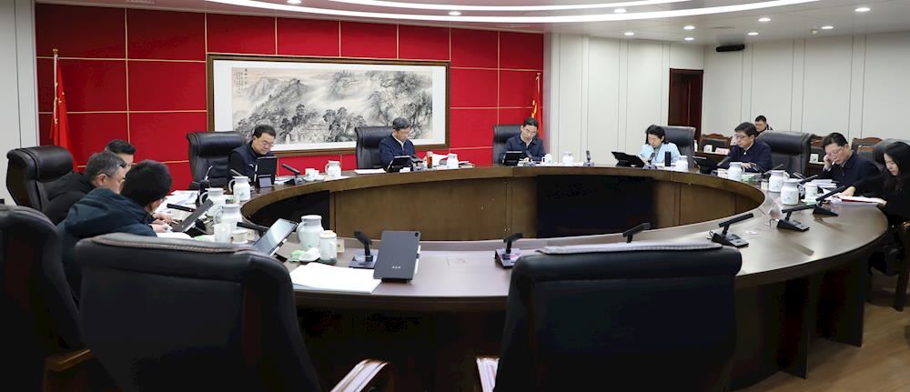 徐晓勇在区委理论学习中心组专题学习会上强调推进作风建设常态化长效化为“十五五”良好开局提供坚强保障